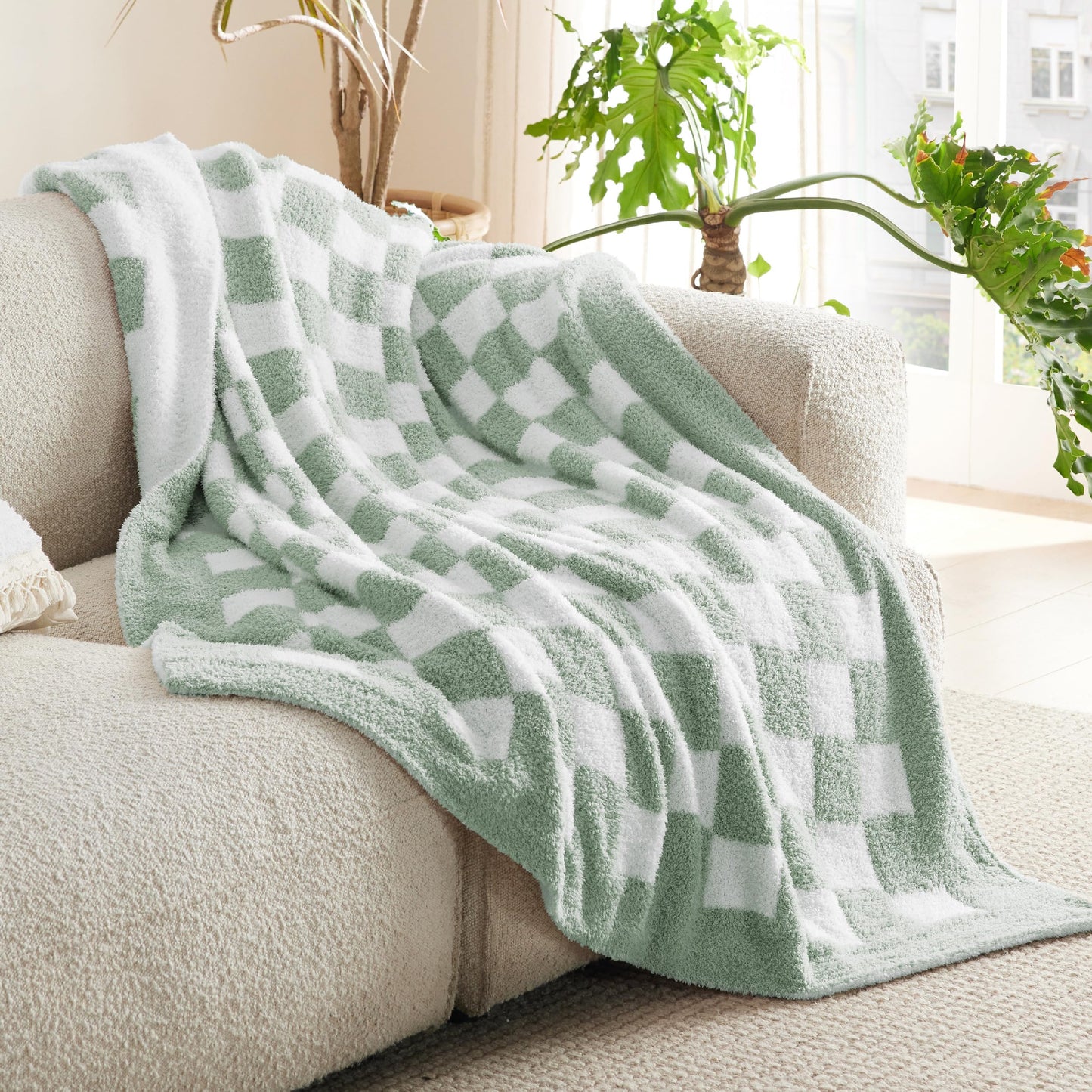 Bedsure Checkered Throw Blanket - Super Soft Knit Breathable Throw Blanket, Warm Cozy Fluffy Lightweight Summer Blanket for Couch Sofa Bed (50" x 60")