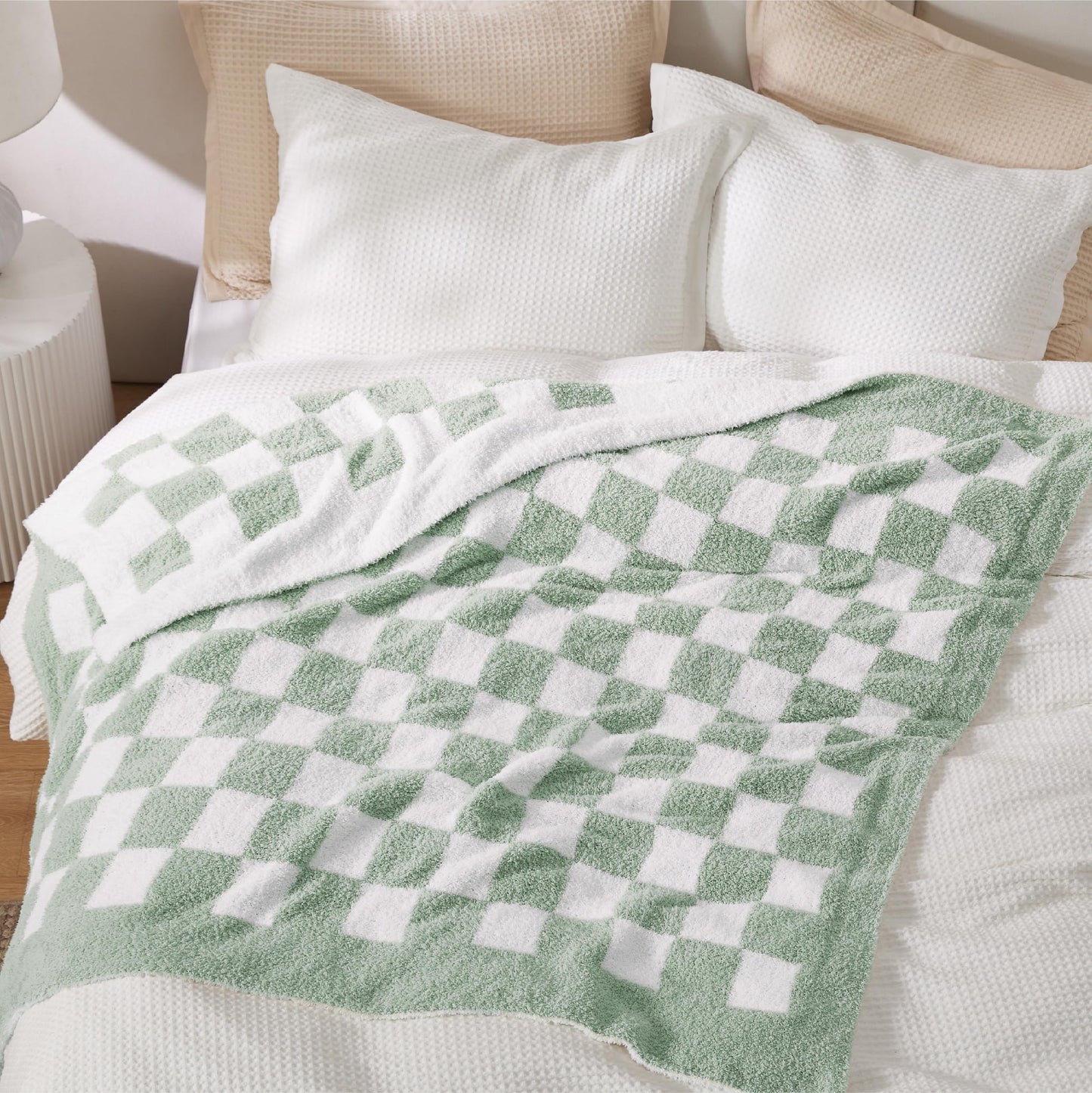 Bedsure Checkered Throw Blanket - Super Soft Knit Breathable Throw Blanket, Warm Cozy Fluffy Lightweight Summer Blanket for Couch Sofa Bed (50" x 60")